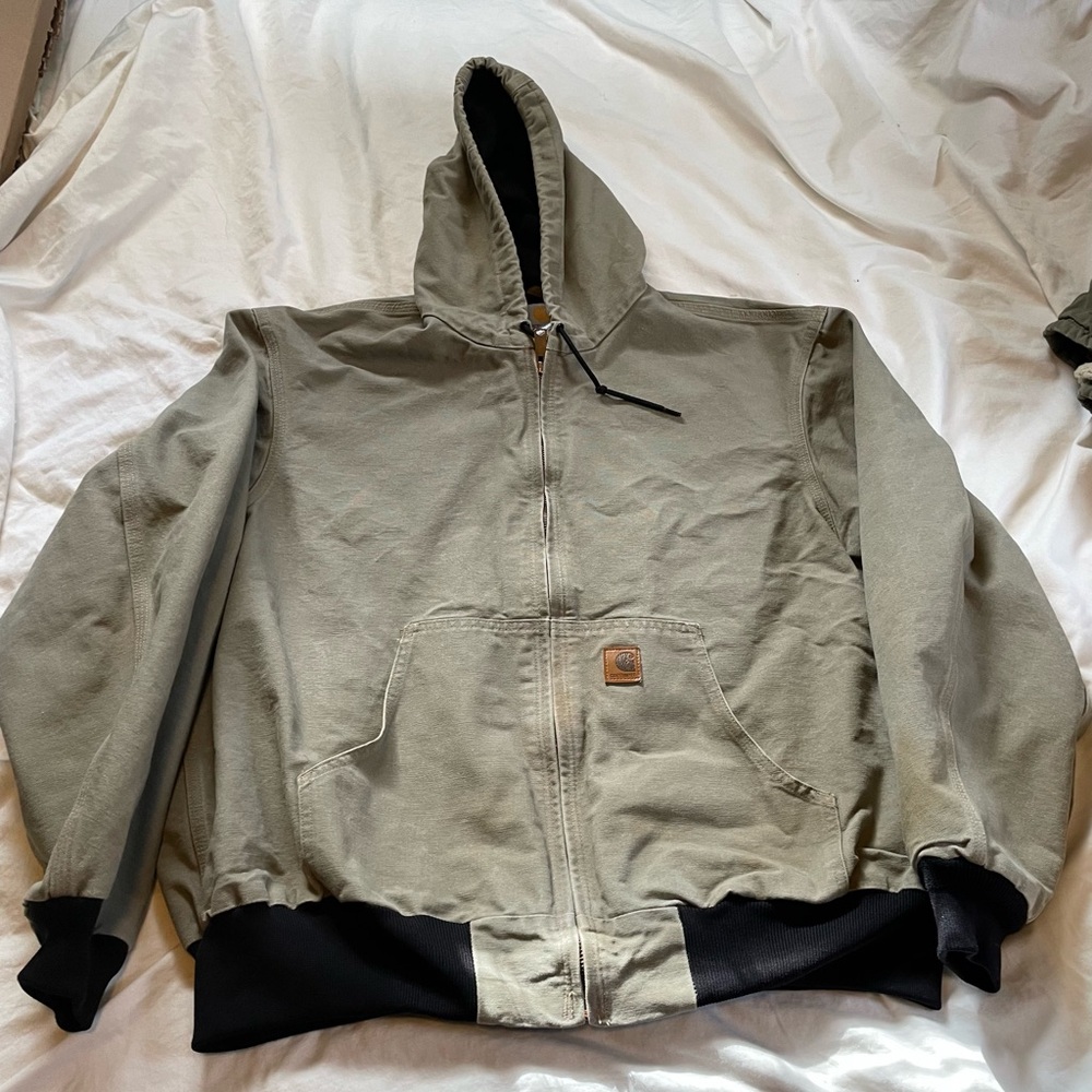 Carhartt 2XL hooded jacket tan and black